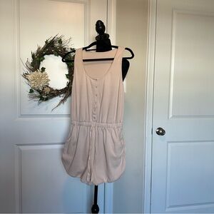 NWOT Sleeveless Button-Front Romper